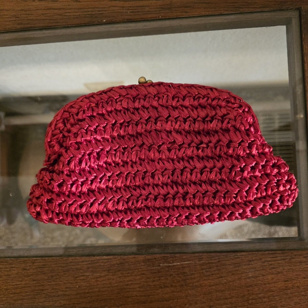 Vintage 1960 Lewis Imports crochet clutch